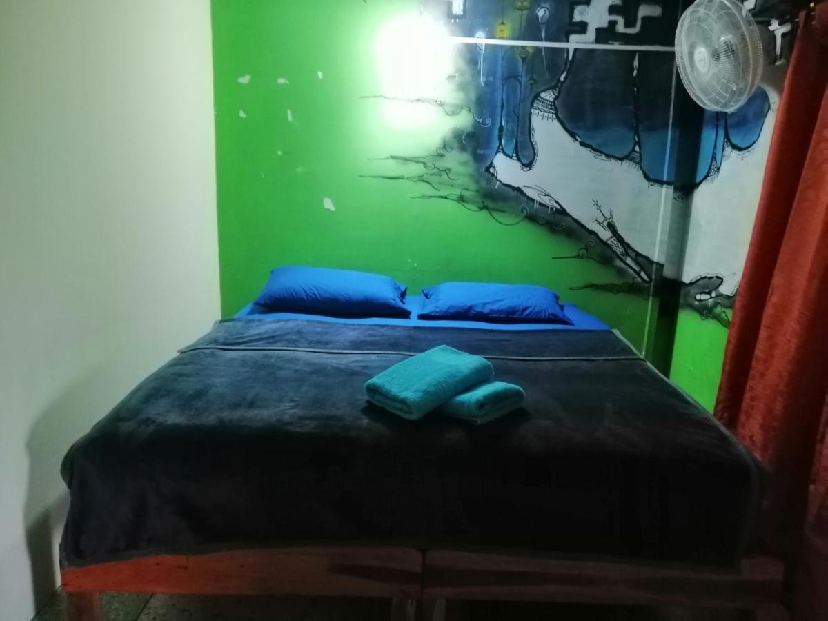 Banphe​ Hostel Екстериор снимка