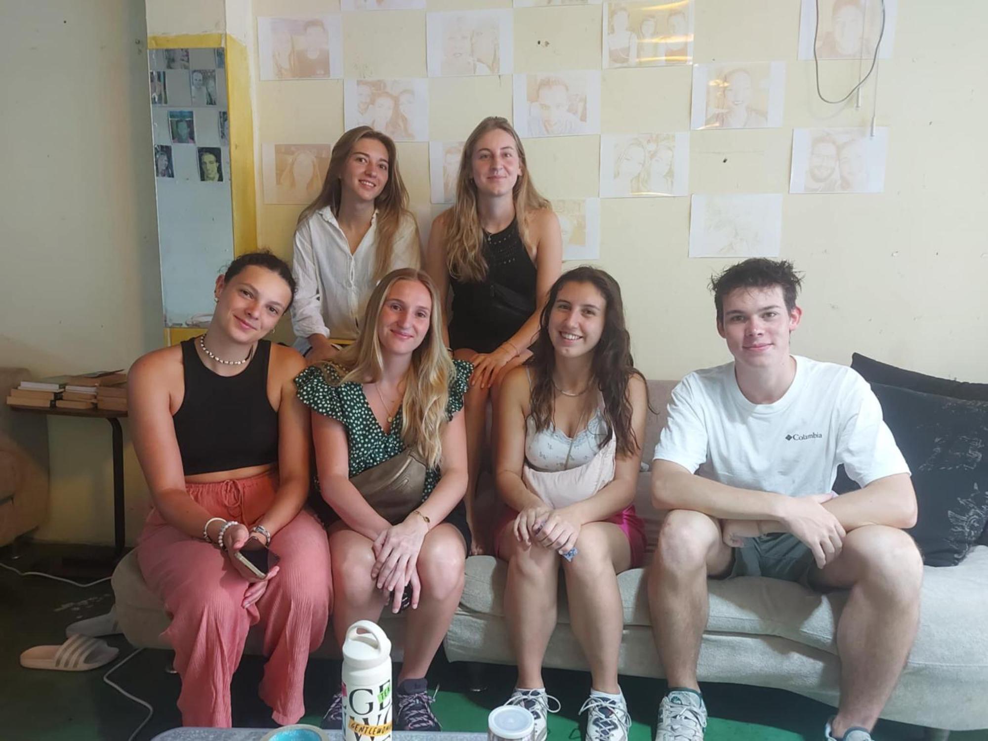 Banphe​ Hostel Екстериор снимка